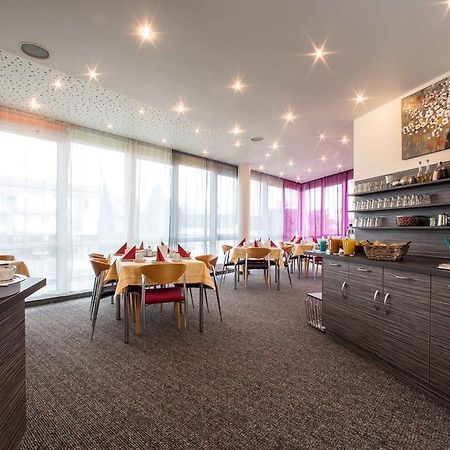 Hotel An Der Waldstrasse Groß-Zimmern Kültér fotó